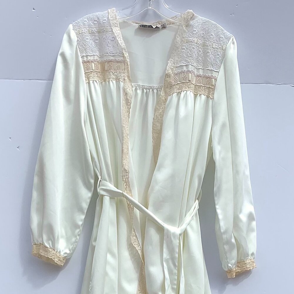 Vintage Carole Hochman Lingerie Ivory Lace Accent Robe, Pockets, Medium